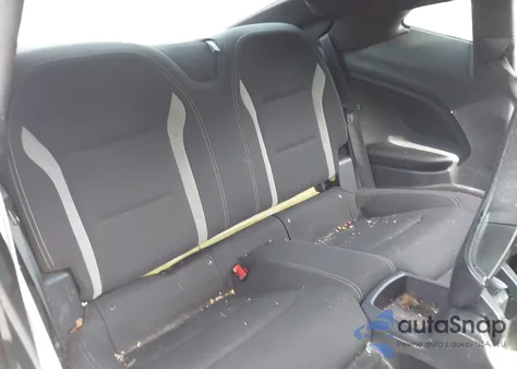 2018 Chevrolet Camaro 1Lt z USA, uszkodzony, nr VIN 1G1FB1RS3J0136552